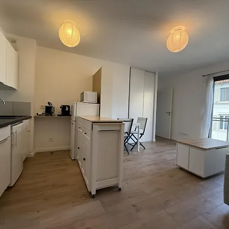 Alexandra, Juan Std Avec Clim, Parking *