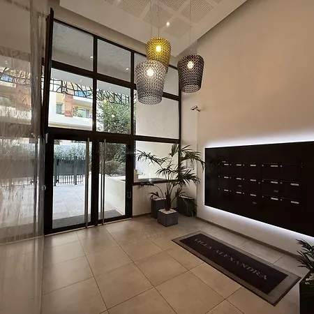 Appartement Alexandra, Juan-les-pins, Avec Clim, Parking *